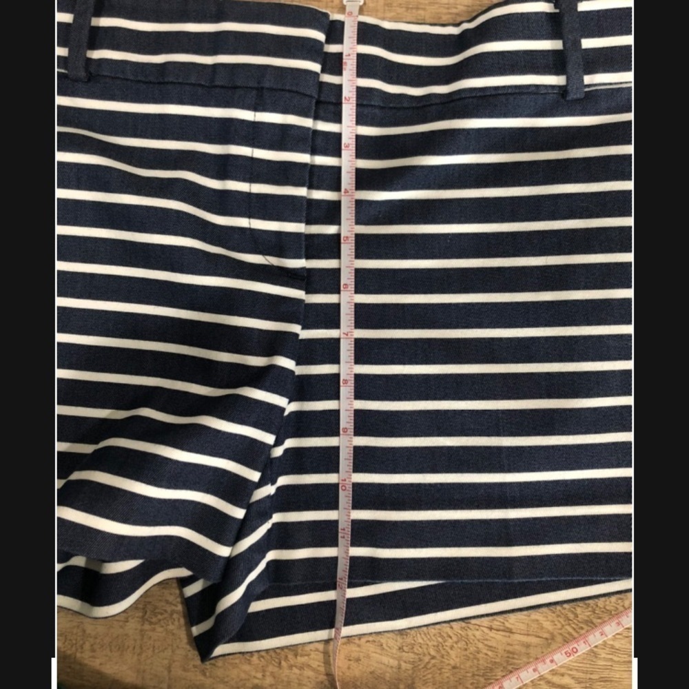 Ann Taylor LOFT Riviera Striped Shorts | Size 2 | Navy Resort Classic - Picture 7 of 16